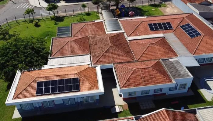  Estado faz audiência pública sobre projeto de energia que beneficiará 1,8 mil escolas 